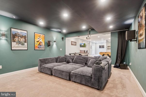 Billiard Table, Game Room, Interior, Living room, Recessed Lighting