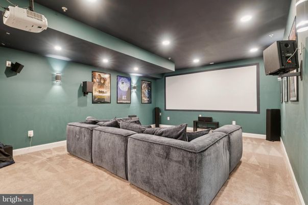Interior, Projection Screen, Recessed Lighting, Theatre Room
