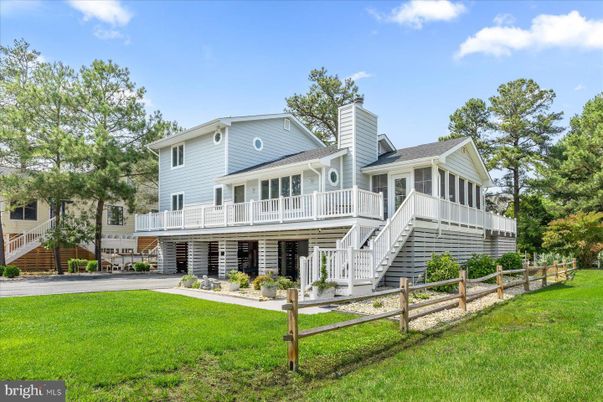 Backyard, Exterior, Facade, Farmhouse
