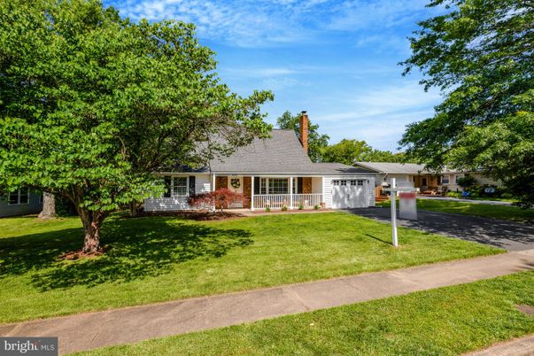 Attached, Backyard, Exterior, Facade, Cape Cod