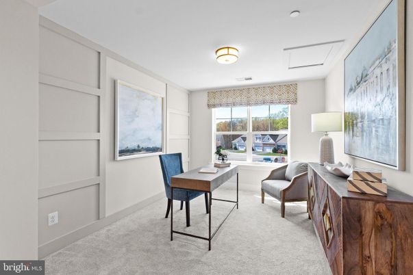 Home Office, Interior