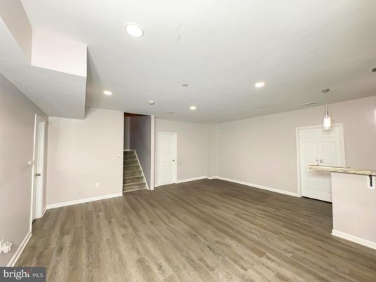Empty room, Interior, Pendant Lights, Recessed Lighting, Wood Texture Flooring