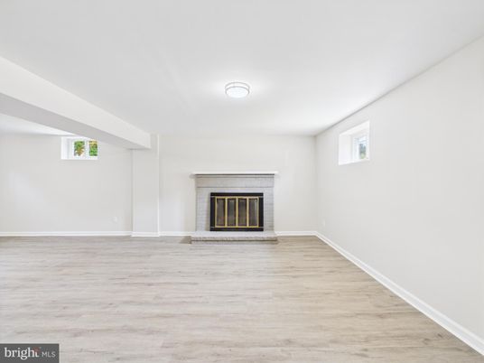 Empty room, Fireplace, Interior, Wood Texture Flooring