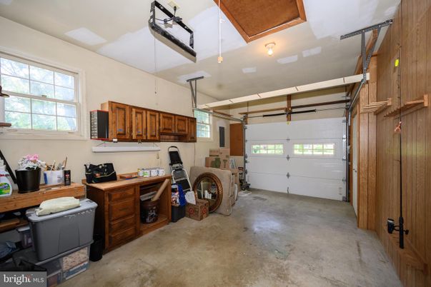 Garage, Interior