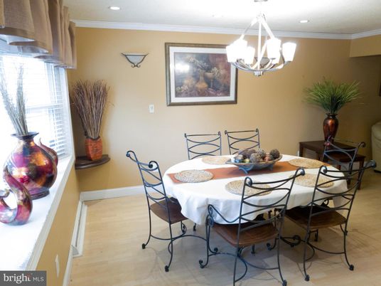 Chandelier, Dining room, Interior, Recessed Lighting, Wood Texture Flooring