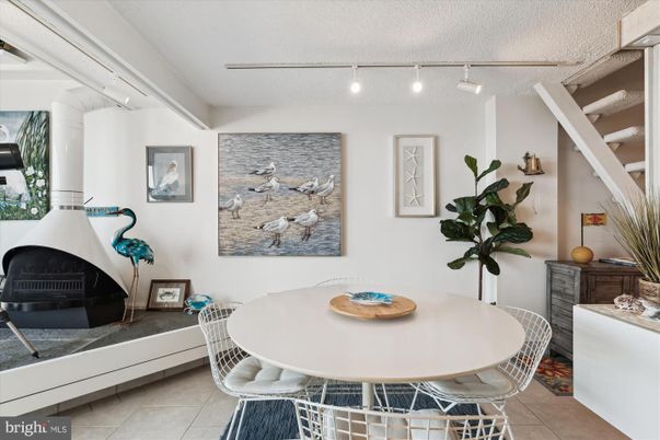 Dining room, Fireplace, Interior