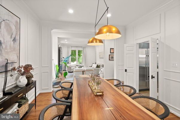 Dining room, Interior, Kitchen, Living room, Pendant Lights, Recessed Lighting, Stainless Steel Appliances, Wood Texture Flooring