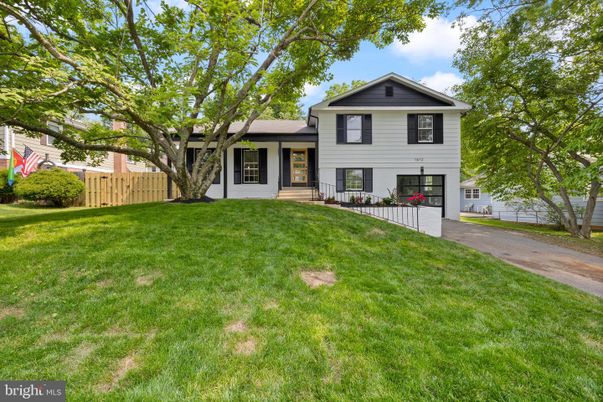 Attached, Backyard, Exterior, Facade, Split Level