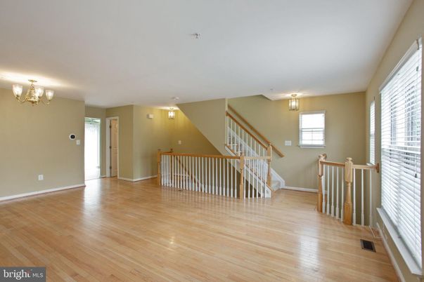 Chandelier, Empty room, Interior, Wood Texture Flooring