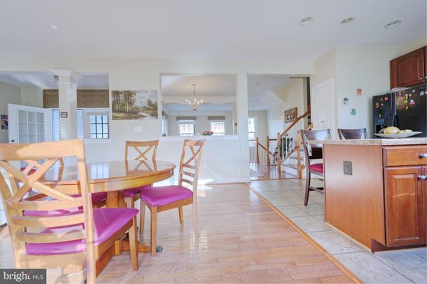 Chandelier, Dining room, Interior, Kitchen, Wood Texture Flooring