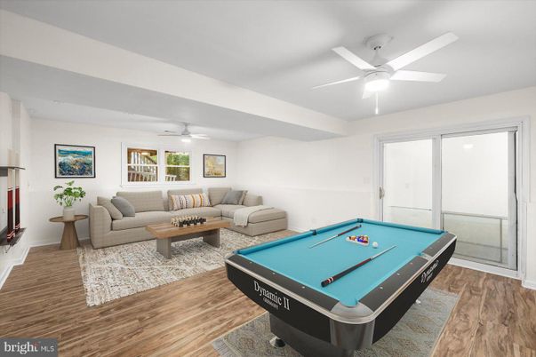 Billiard Table, Game Room, Interior, Living room, Wood Texture Flooring