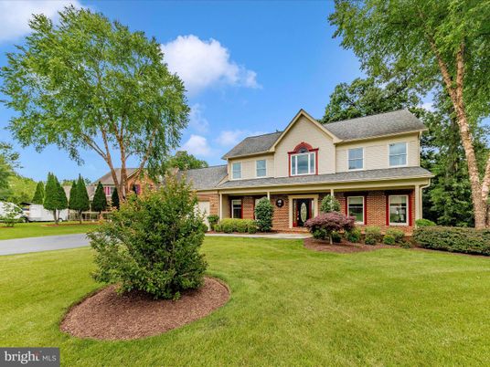 Exterior, Facade, Brick Facade, Farmhouse