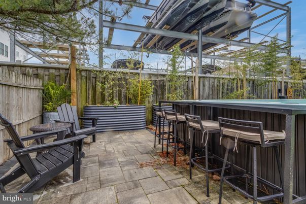 Exterior, Hot Tub
