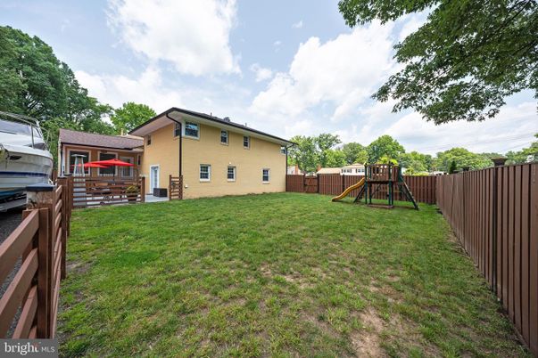 Backyard, Exterior, Playground