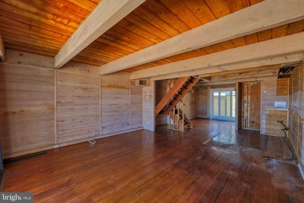 Empty room, Interior, Wooden Beams, Wooden Ceilings, Wood Texture Flooring, Wooden Walls