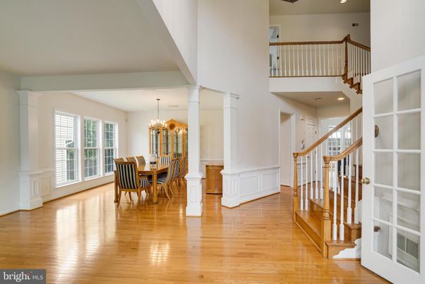 Chandelier, Dining room, Interior, Recessed Lighting, Wood Texture Flooring