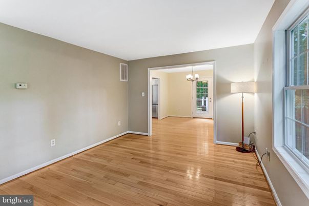 Chandelier, Empty room, Interior, Wood Texture Flooring