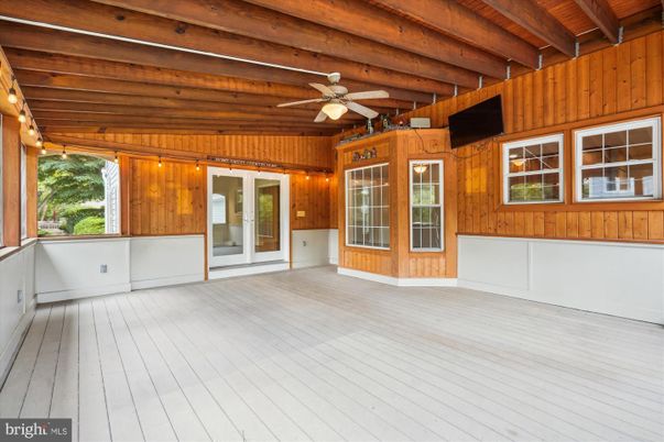 Empty room, Interior, Wooden Beams, Wooden Ceilings, Wood Texture Flooring, Wooden Walls