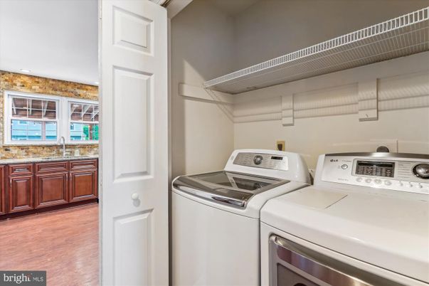 Interior, Utility Closets, Washer, Water, Wood Texture Flooring