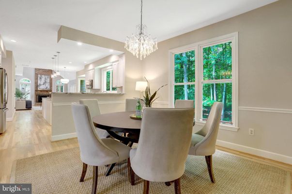 Chandelier, Dining room, Interior, Kitchen, Pendant Lights, Recessed Lighting, Wood Texture Flooring