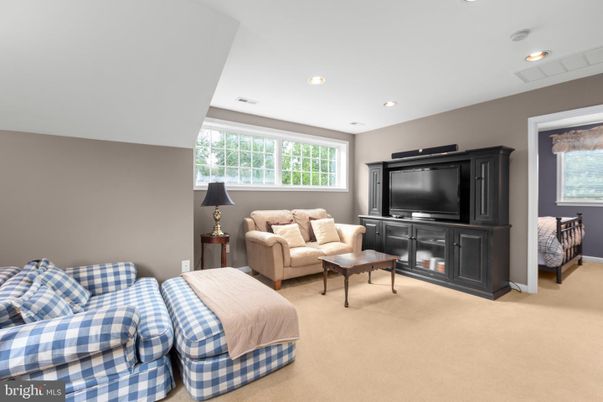 Bedroom, Interior, Living room, Recessed Lighting