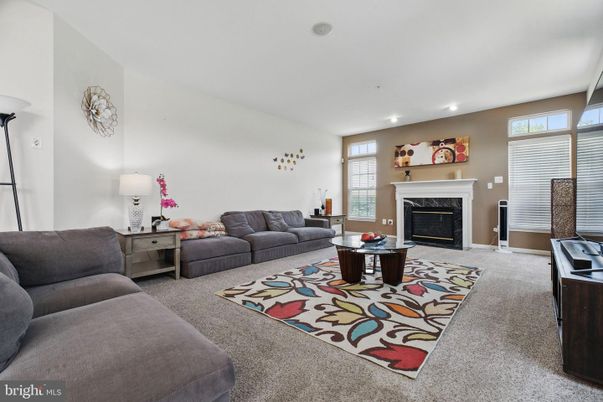 Fireplace, Interior, Living room, Recessed Lighting