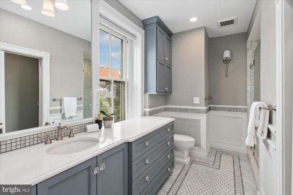 Bathroom, Interior, Recessed Lighting