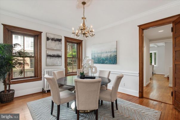 Chandelier, Dining room, Interior, Recessed Lighting, Wood Texture Flooring
