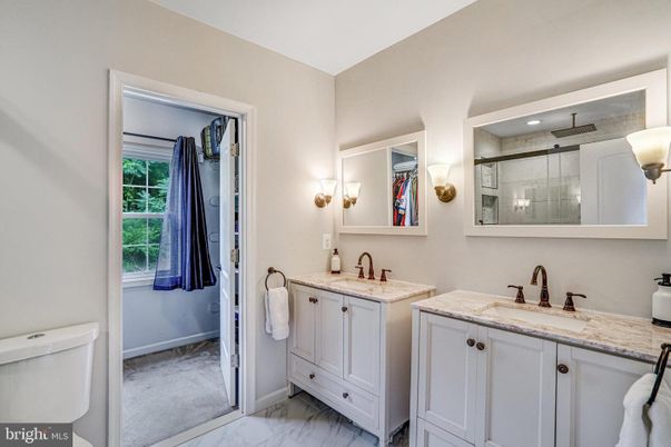 Bathroom, Dual Sink Vanities, Interior, Marble, Recessed Lighting