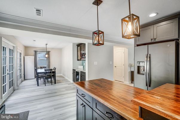 Dining room, Interior, Kitchen, Pendant Lights, Recessed Lighting, Wood Texture Flooring