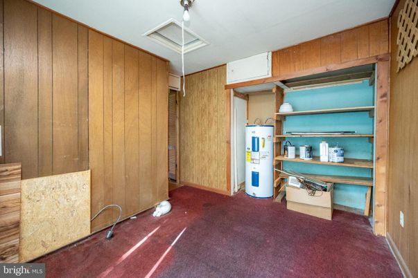 Interior, Wooden Walls