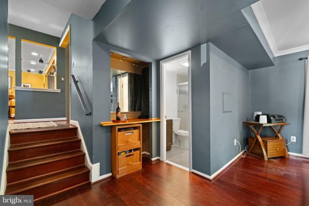 Bathroom, Interior, Recessed Lighting, Wood Texture Flooring