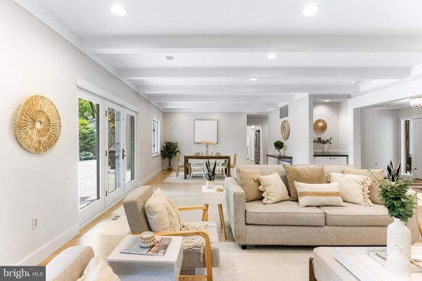 Dining room, Interior, Living room, Recessed Lighting, Wood Texture Flooring