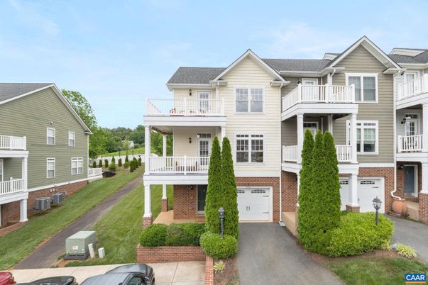 Attached, Exterior, Facade, Brick Facade, Rowhouse