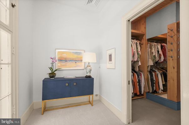 Interior, Walk-in Closets