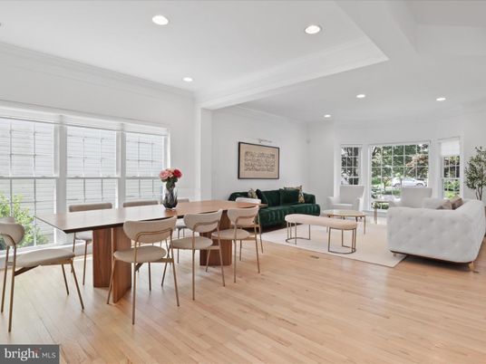 Dining room, Interior, Living room, Recessed Lighting, Wood Texture Flooring