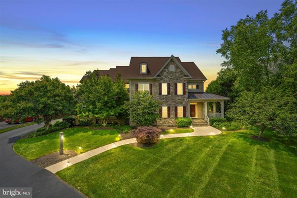 Backyard, Exterior, Facade, Brick Facade, French Provincial