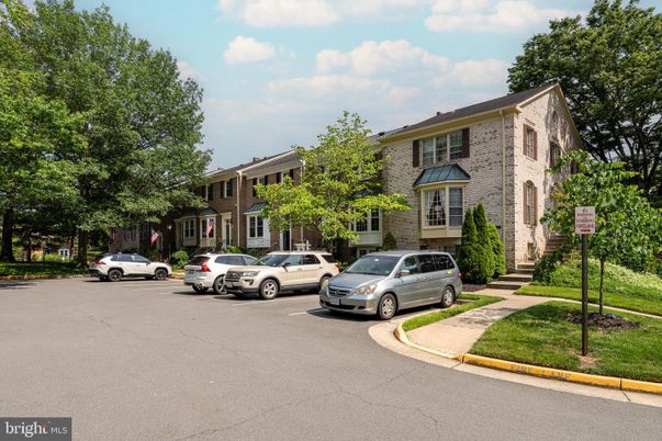 Exterior, Facade, Brick Facade, Rowhouse