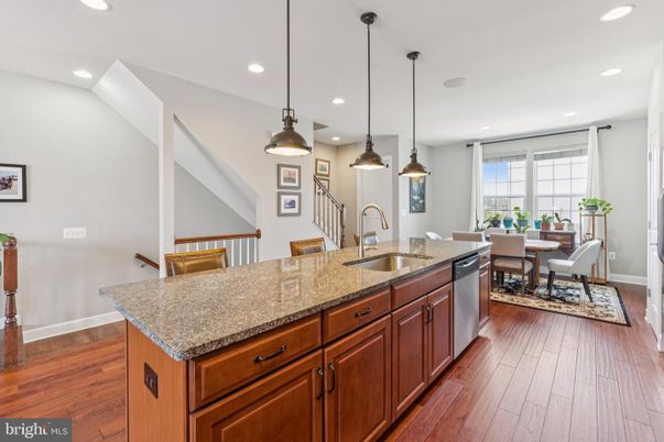 Dining room, Interior, Kitchen, Pendant Lights, Recessed Lighting, Wood Texture Flooring