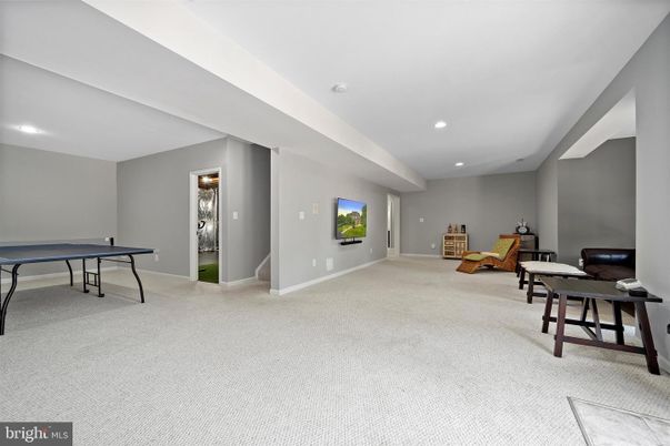 Game Room, Interior, Recessed Lighting