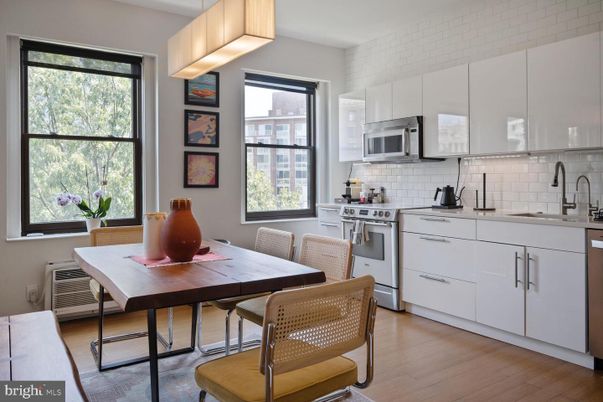 Dining room, Interior, Kitchen, Stainless Steel Appliances, Wood Texture Flooring
