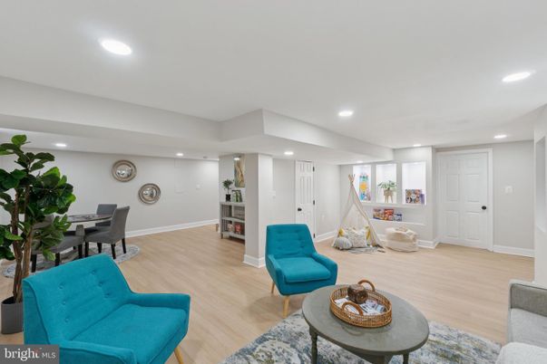 Dining room, Interior, Living room, Recessed Lighting, Wood Texture Flooring