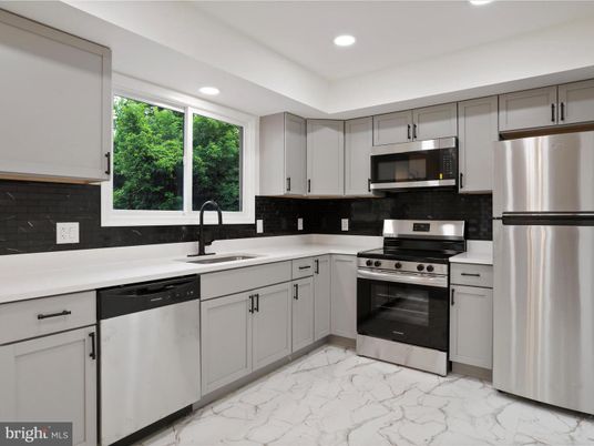 Interior, Kitchen, Marble, Recessed Lighting, Stainless Steel Appliances