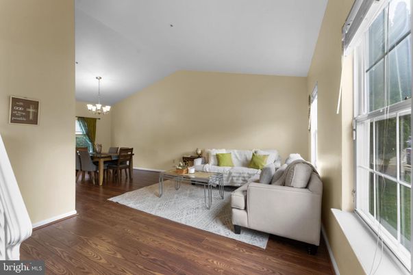 Chandelier, Dining room, Interior, Living room, Wood Texture Flooring