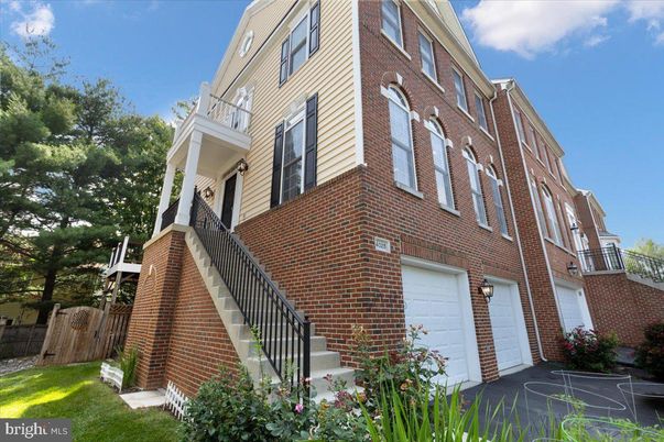 Attached, Exterior, Facade, Brick Facade, Rowhouse