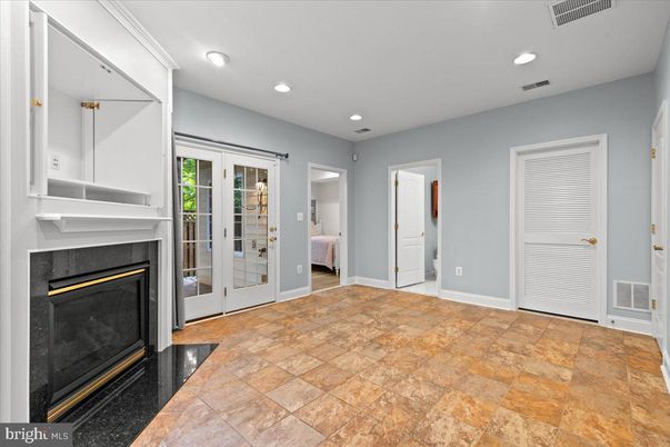 Empty room, Fireplace, Interior, Recessed Lighting