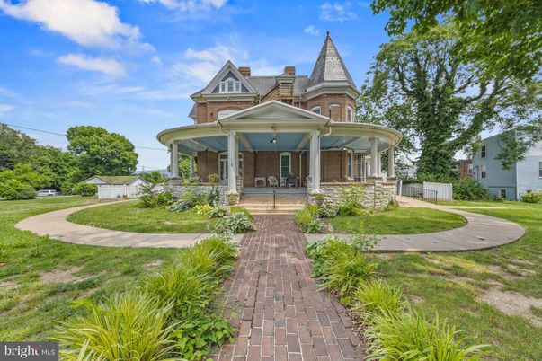 Backyard, Exterior, Facade, Brick Facade, Queen Anne Victorian