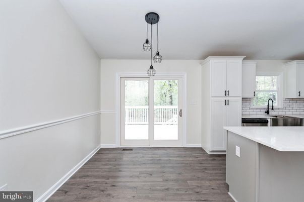 Interior, Kitchen, Pendant Lights, Wood Texture Flooring