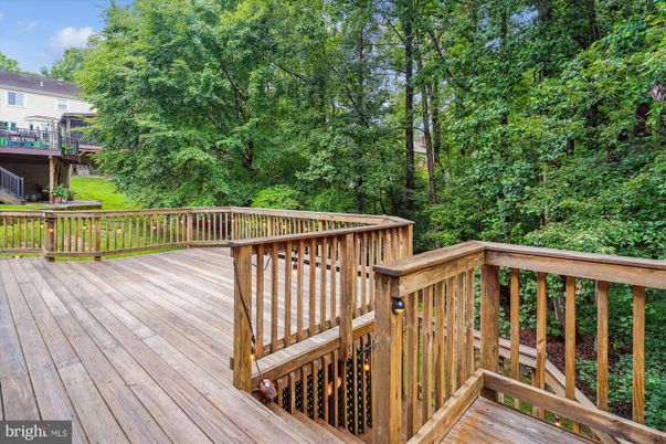 Exterior, Wood Texture Flooring