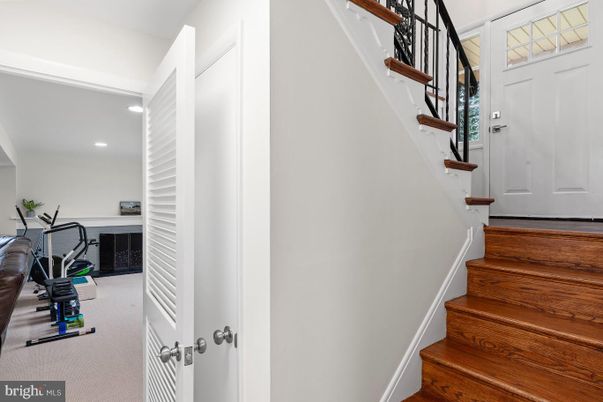 Fitness Equipment, Interior, Recessed Lighting, Wood Texture Flooring